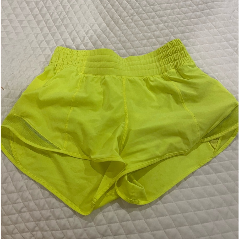 Lululemon hotty hots size 4